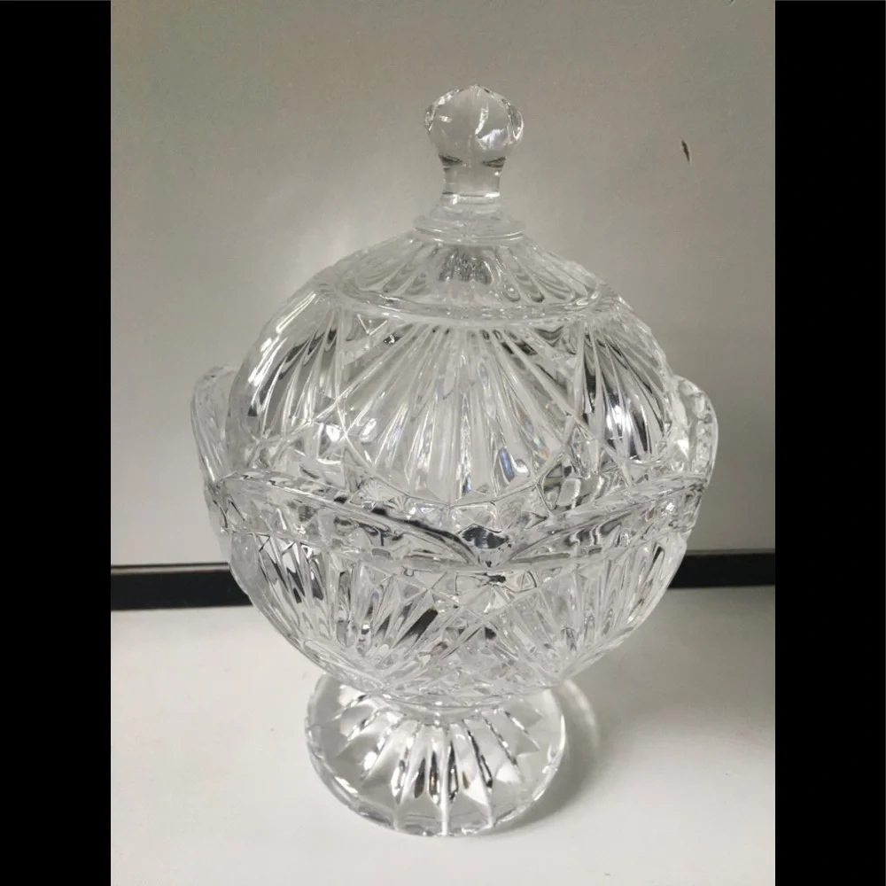Shannon 24% Crystal Lead Bowl with Lid